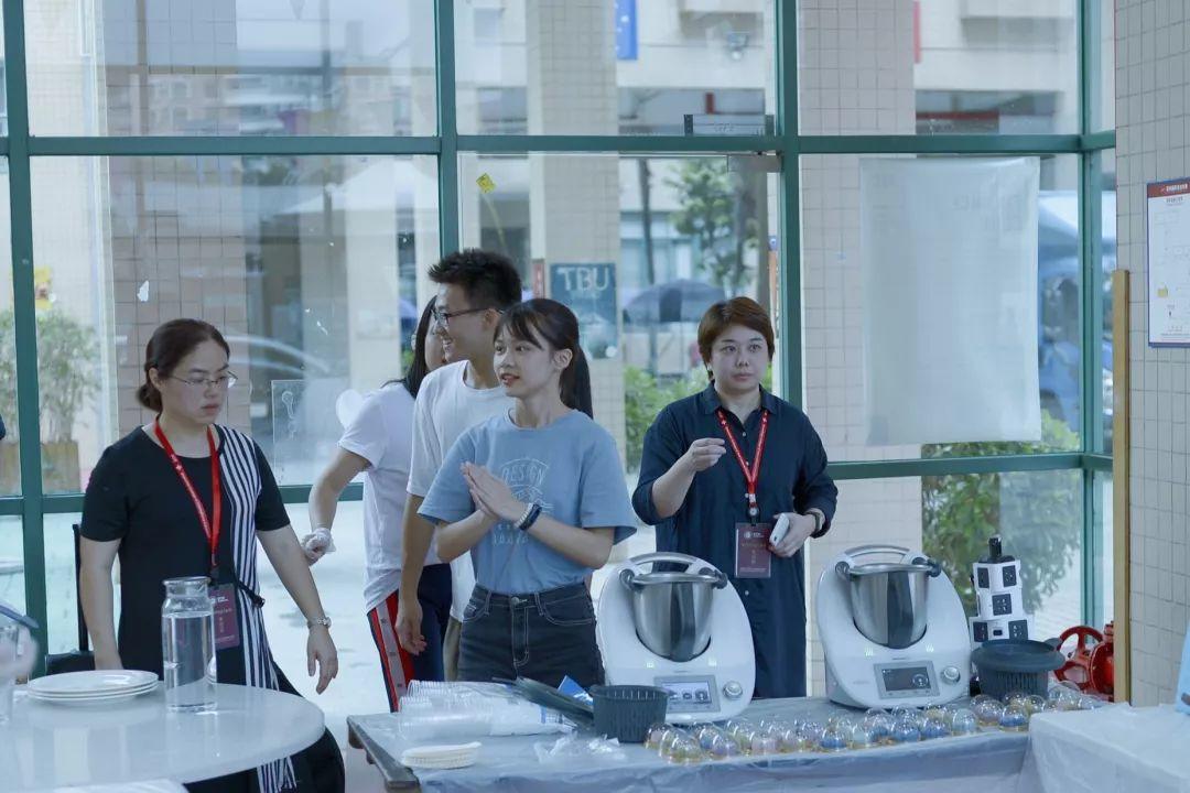 游子|月饼味的团建  深圳国际交流学院 第4张